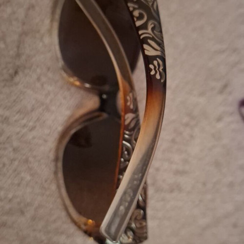 Women's brown sunglasses new with zircon and engraving