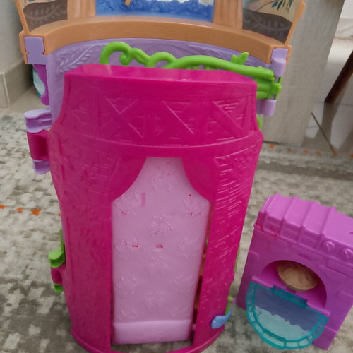 Rapunzel Tower Playset like new