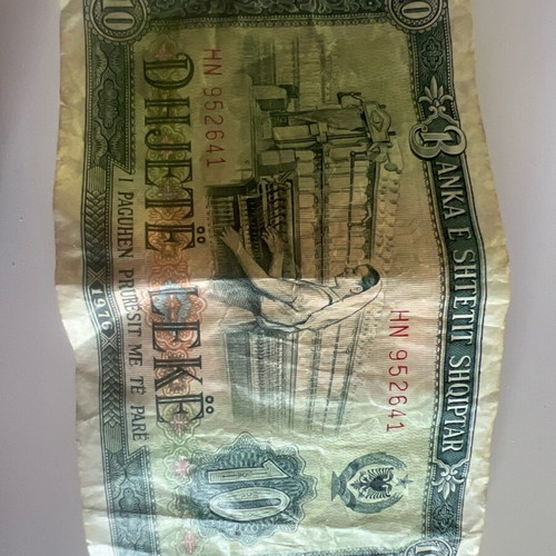 10 Lekë Albania 1976 used collectible Hoxha banknote