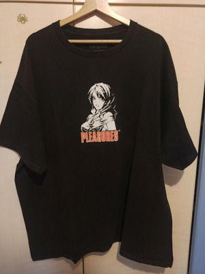 T-shirt Pleasures μεταχειρισμένο, oversized, μέγεθος XXL, μαύρο