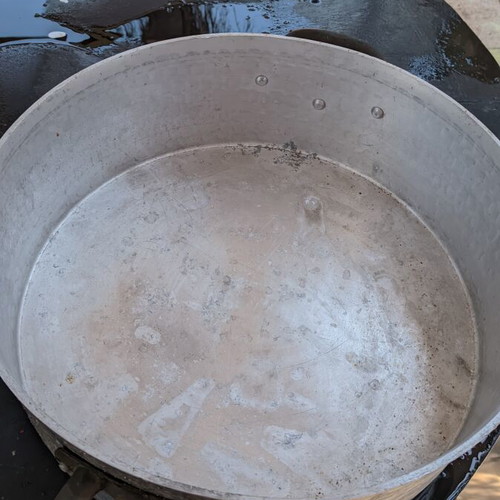 Traditional Hammered Aluminum Baking Pan 44 cm used