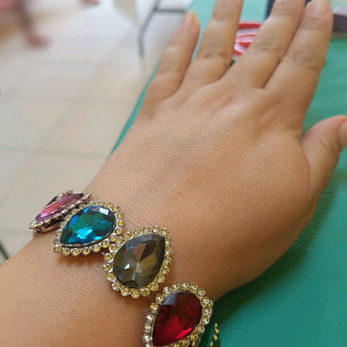Handmade bracelet with fishing line and clasp