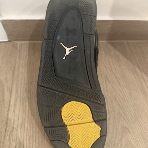 Nike Air Jordan 4 Retro Thunder 2023 sneakers, black/yellow, EU 44