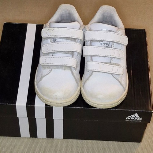 Adidas Stan Smith CF kids sneakers size 23, white with iridescent detail
