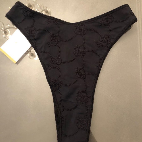 Black lingerie set 70C/S new with embossed design