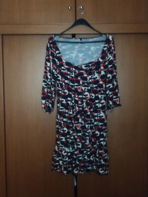 Dress with unique print like new, size L