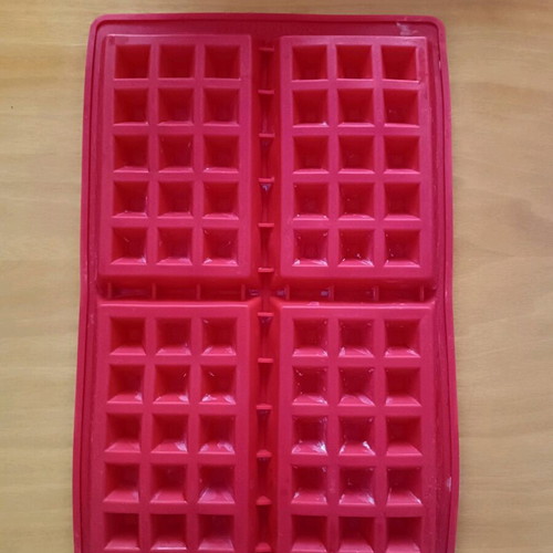 Silicone waffle mold like new