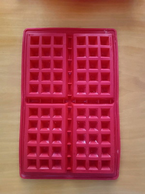 Silicone waffle mold like new