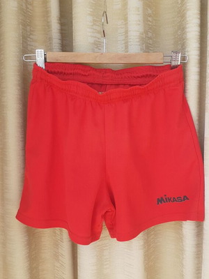 Mikasa shorts used, red, size Large