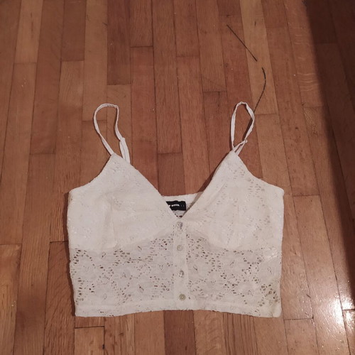 Tally Weijl embroidered white top size L like new