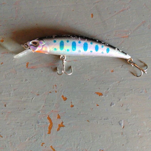 Spinning lure 10g sinking with replaced hooks