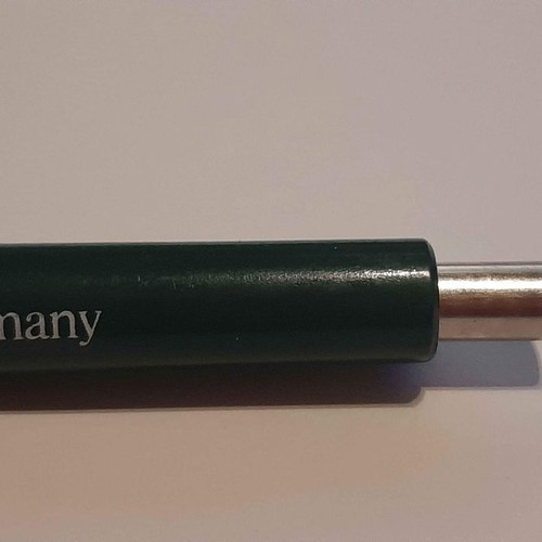 Beck's collectible pen used