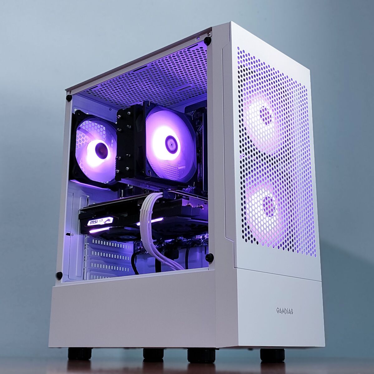 Gaming PC like new with Ryzen 7, RTX… - € 575,00 - Vendora.cy