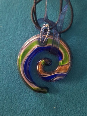Murano necklace like new, multicolor