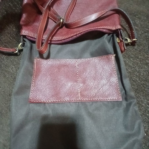 Thiros crossbody bag new, burgundy with side pocket