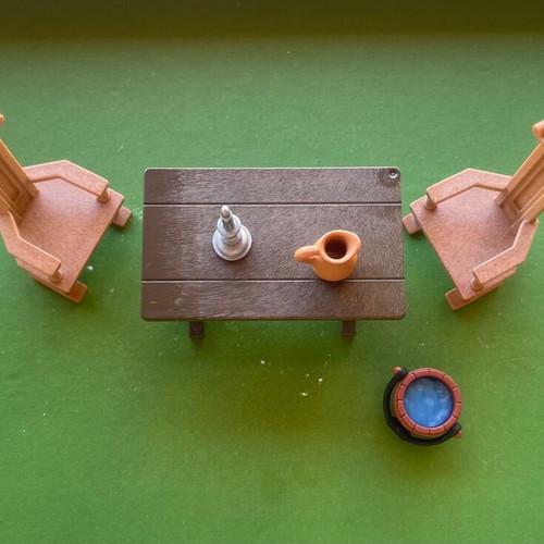 Playmobil dining set in excellent condition