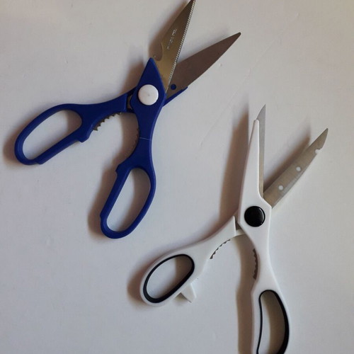 Kitchen scissors like new, set of two, blue and white