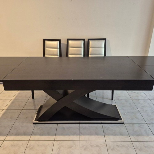 Wooden solid dining set like new, extendable wenge color