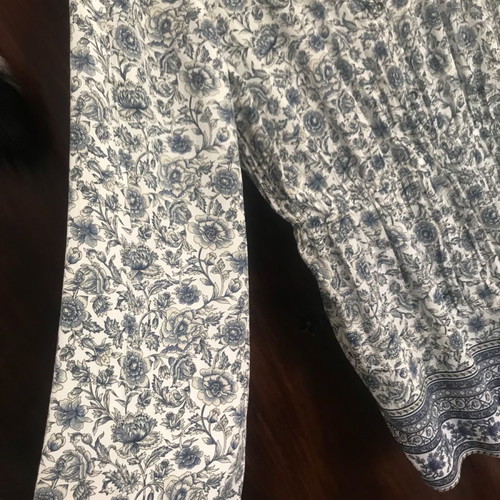 One-piece shorts used, airy and easy to wear