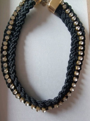 Joker necklace used with large silver stones