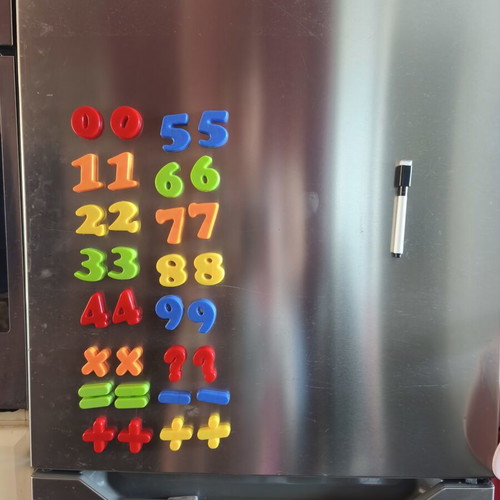 Magnetic numbers plastic set like new