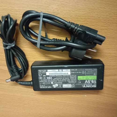 Sony laptop charger original used, good working condition