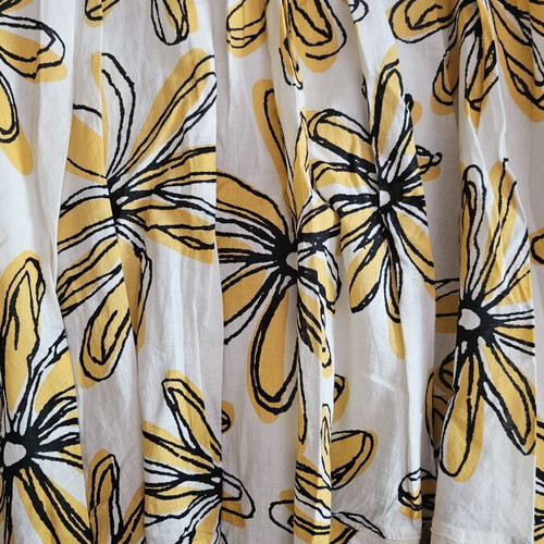 Twenty One cotton skirt new, size S, cream with mustard and black flowers