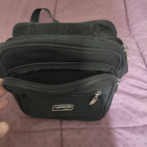 Shoulder bag with handle like new, black Personality