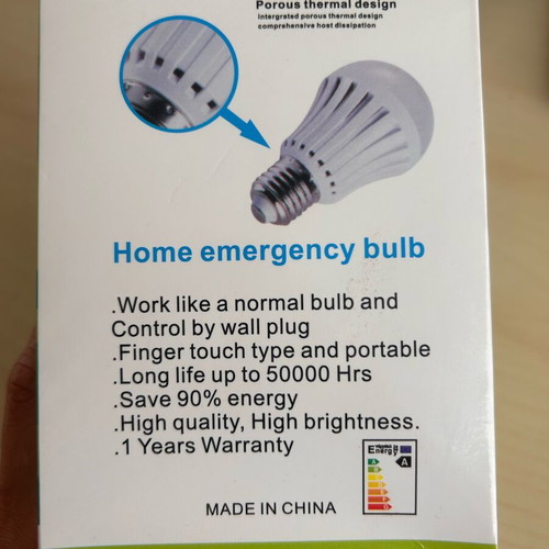 Emergency LED Bulb like new, auto on during power cut, E27