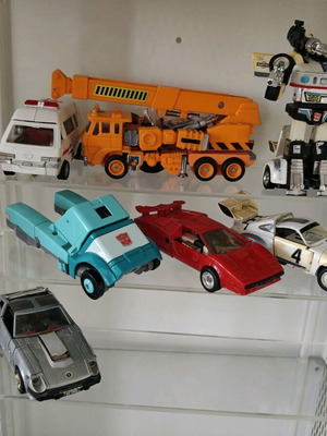 Transformers G1and Diaclone figures
