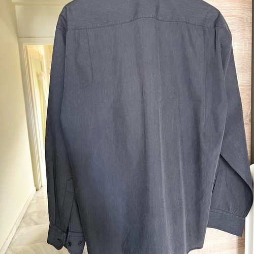 Men's dark gray shirt large like new