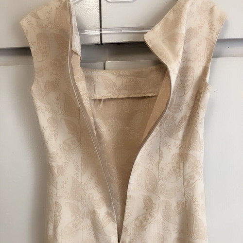 Character dress like new, size M 38 10