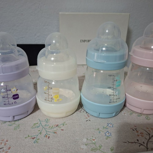 Mam feeding bottle and pacifier set used