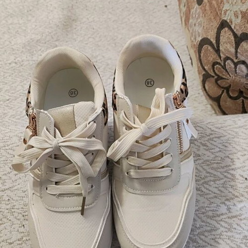 Women's white athletic shoes like new, size 38