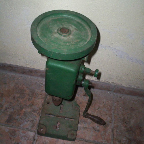 Hand-operated column drill used