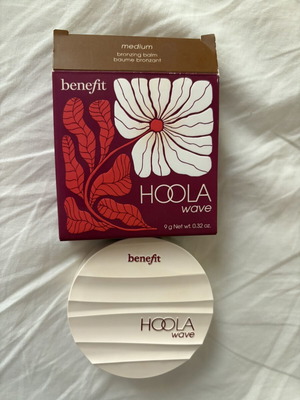 Benefit Hoola Wave Bronzer medium shade like new