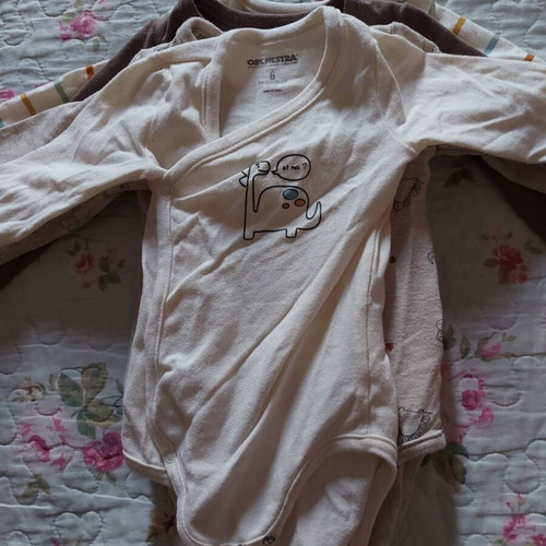 Orchestra baby rompers like new, pack of 5 for 6 months