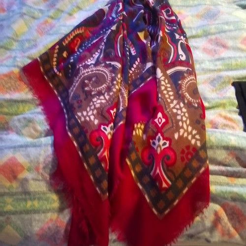 Massimo Dutti scarf like new, multicolor blue and red