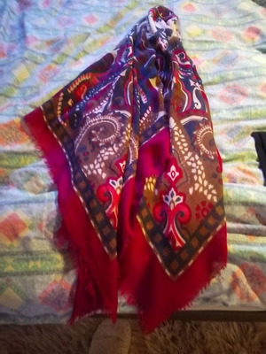 Massimo Dutti scarf like new, multicolor blue and red