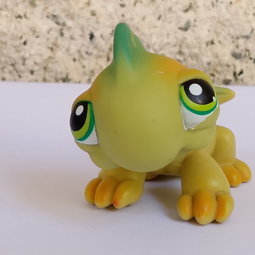 Littlest Pet Shop Hasbro figure like new