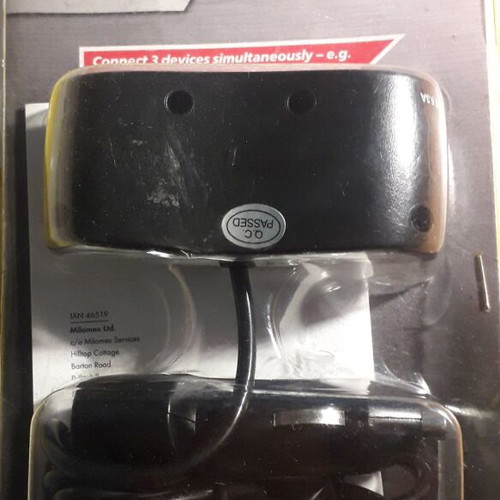 Car adaptor 12V new