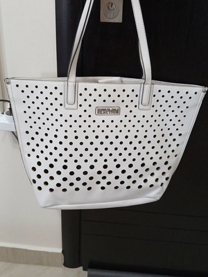 Kenneth Cole Reaction shoulder bag used, white