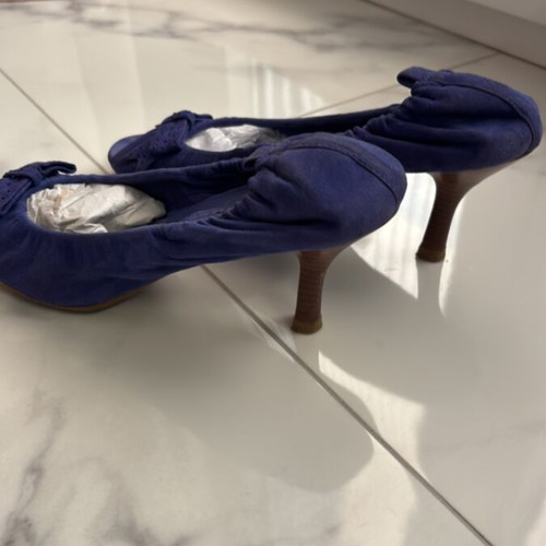 Schutz Peep Toe Leather Heels like new, size 39, blue and purple