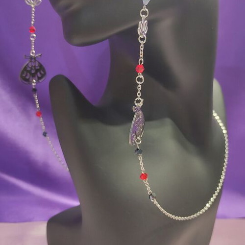 Handmade glasses chain with gothic elements and glass beads new