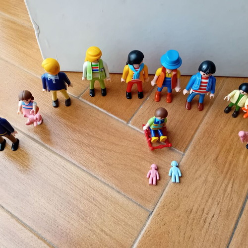 Playmobil figures like new