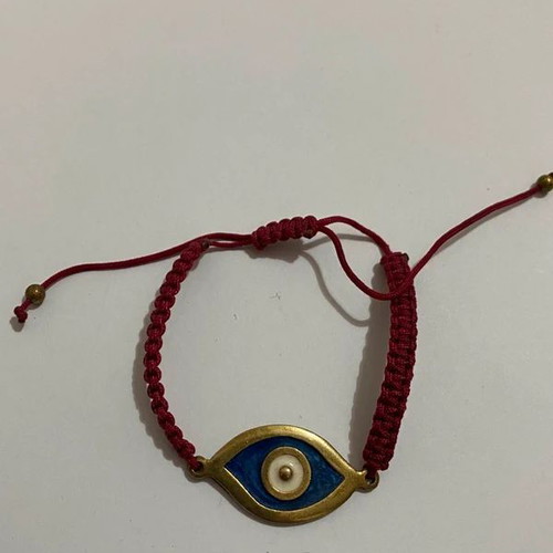 Bracelet with evil eye blue and red adjustable cord like new