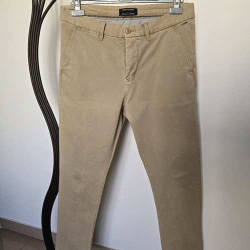 Funky Buddha men's beige chino used, size 32