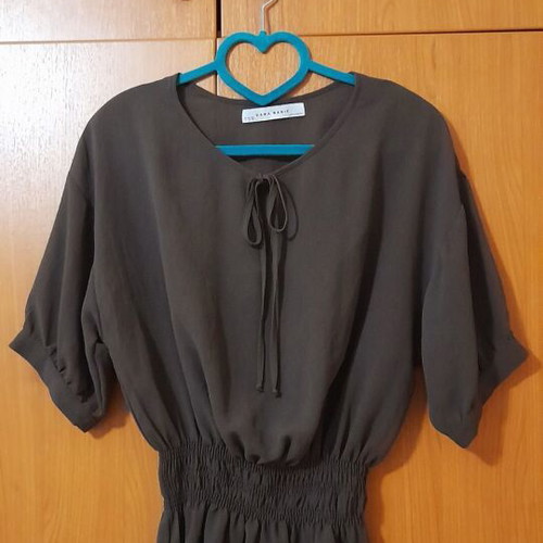 Zara blouse brown like new, crepe fabric, size M