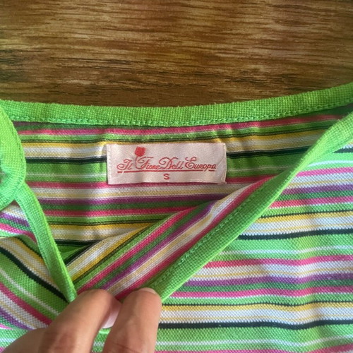 Women’s mako dress small used, colorful