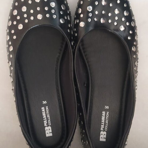 Pull&Bear ballerinas like new, black with studs, size 36